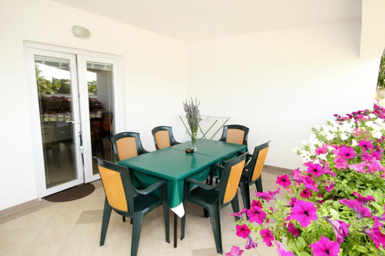 Apartments With A Parking Space Seline, Paklenica - 6603 Starigrad Paklenica Extérieur photo