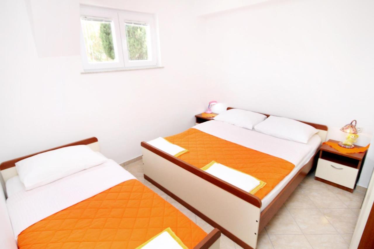 Apartments With A Parking Space Seline, Paklenica - 6603 Starigrad Paklenica Extérieur photo
