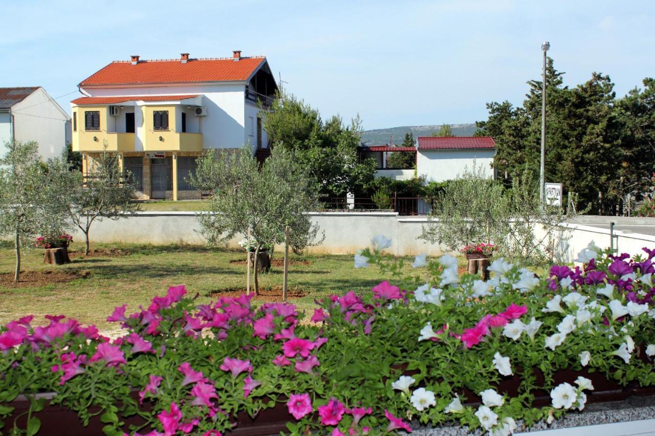 Apartments With A Parking Space Seline, Paklenica - 6603 Starigrad Paklenica Extérieur photo