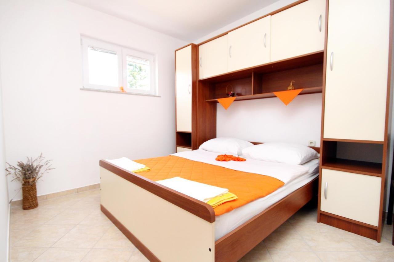 Apartments With A Parking Space Seline, Paklenica - 6603 Starigrad Paklenica Extérieur photo