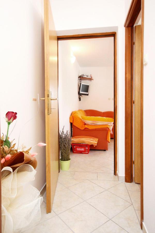 Apartments With A Parking Space Seline, Paklenica - 6603 Starigrad Paklenica Extérieur photo