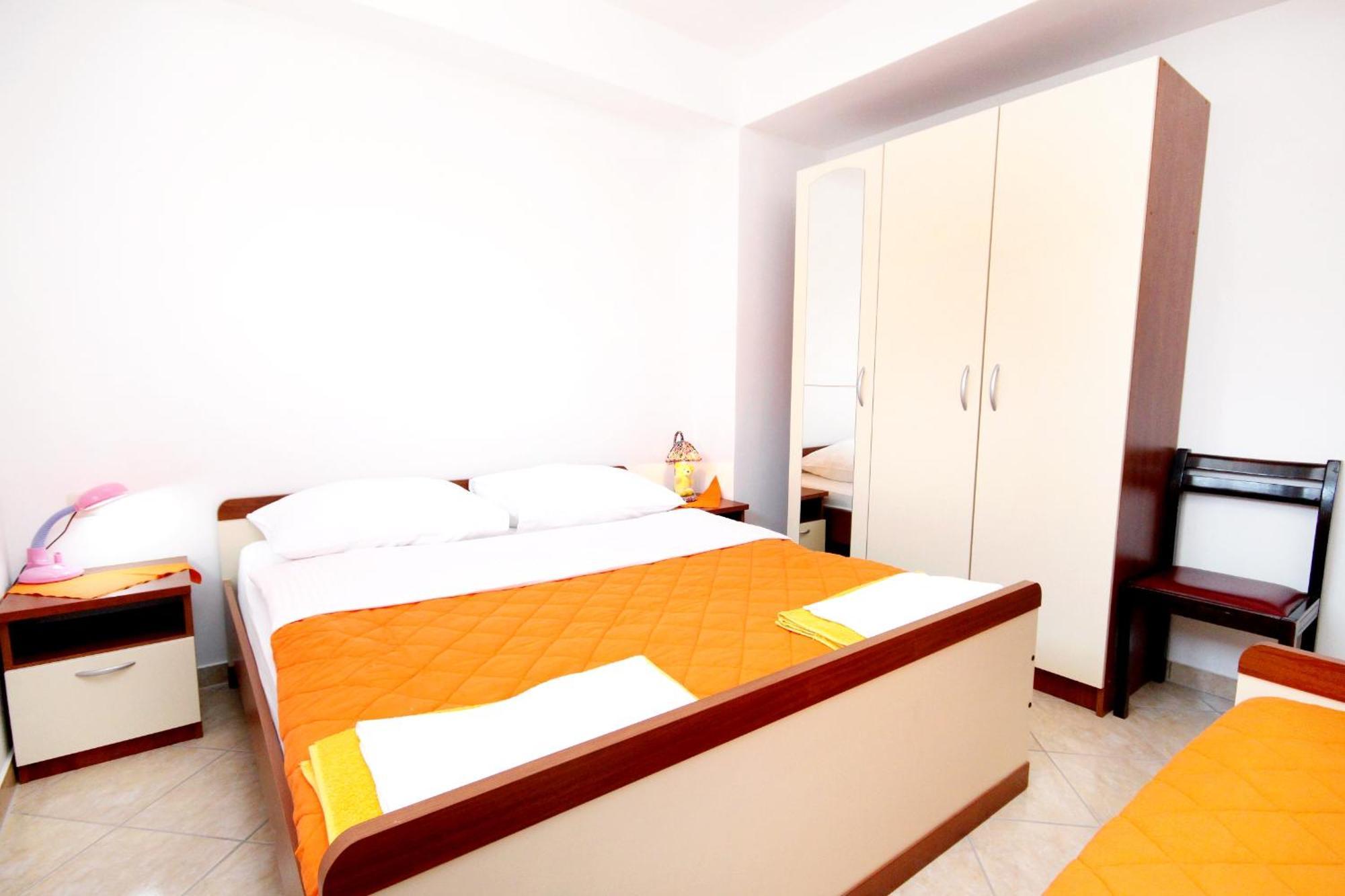 Apartments With A Parking Space Seline, Paklenica - 6603 Starigrad Paklenica Chambre photo